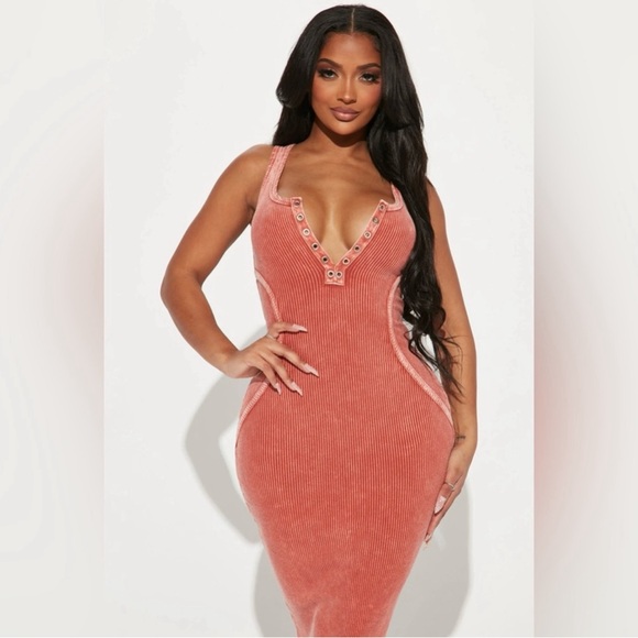 Lily Mineral Wash Maxi Dress Rust Color Plus Size NWT - Picture 1 of 3